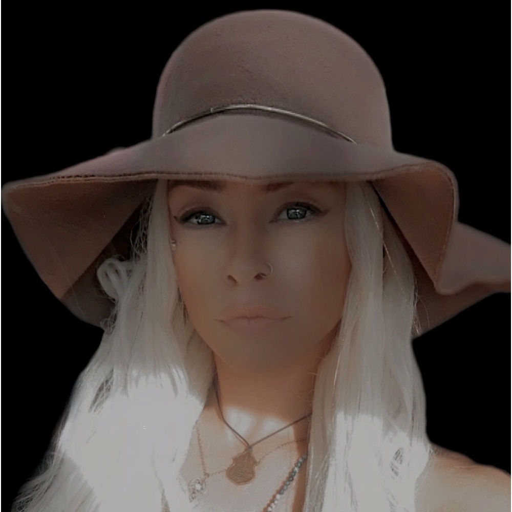 Meet your Posher, Kat